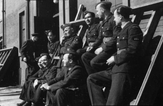 Lotnicze warsztaty naprawcze w Wielkiej Brytanii 3 maja 1943