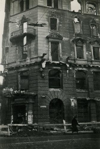 Ruiny zbombardowanej Warszawy, w październiku 1939